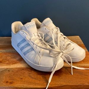 Adidas Classic Sneakers